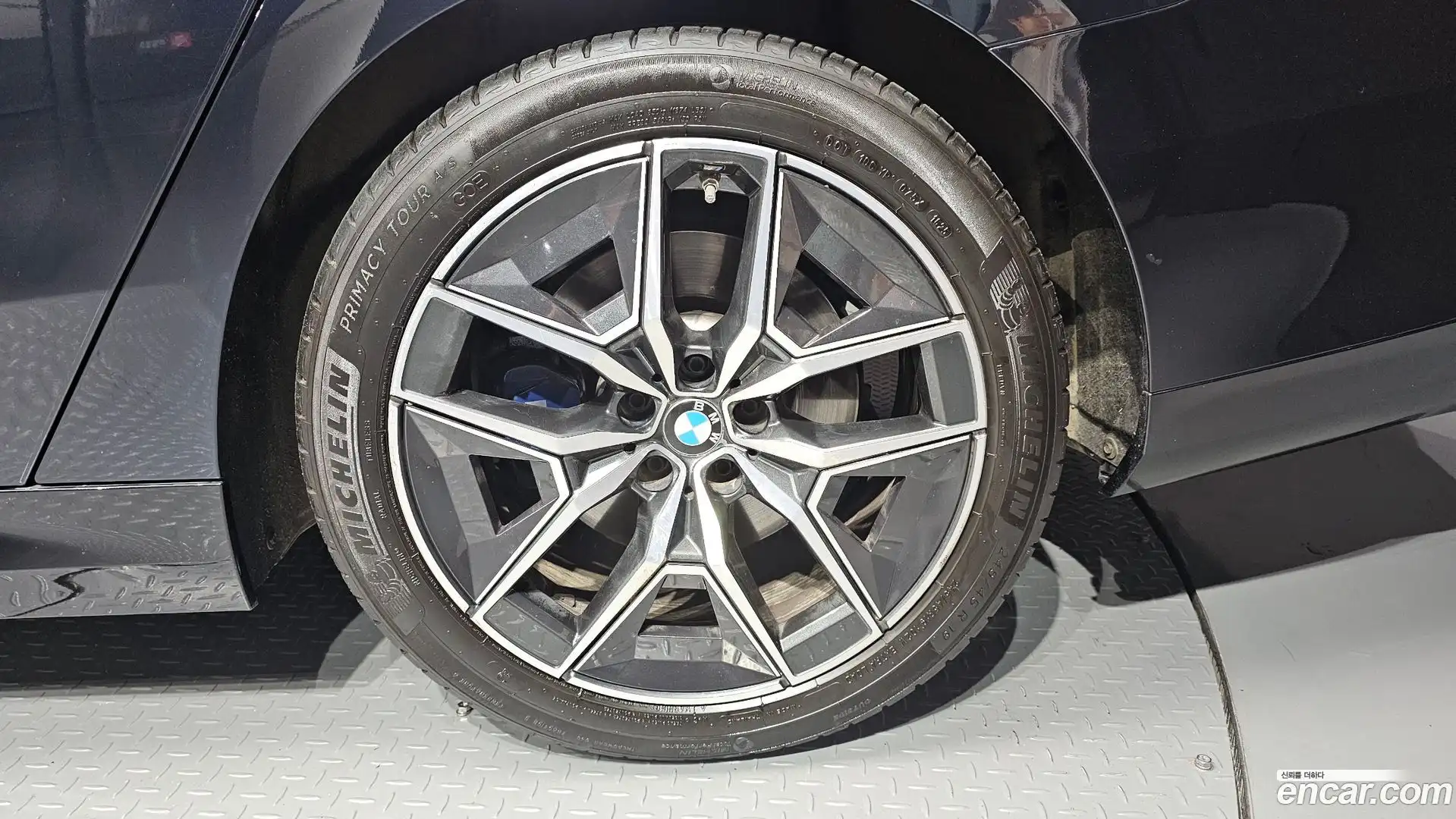 5-Series BMW 2024.9-OUTER-031