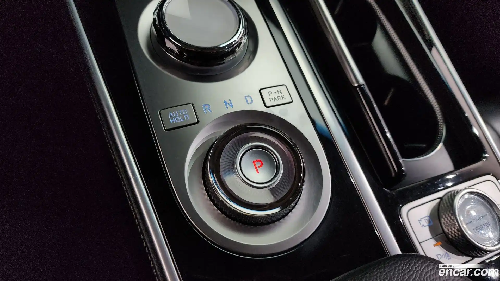 GV80 Genesis 2023.2-INNER-009