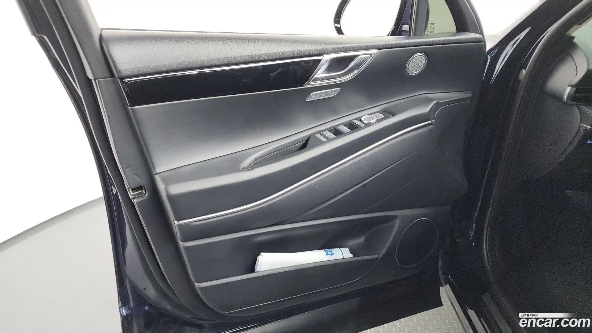 GV80 Genesis 2023.2-INNER-034