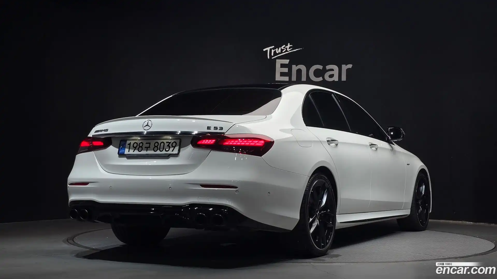 E-Class Mercedes-Benz 2022.11-OUTER-002