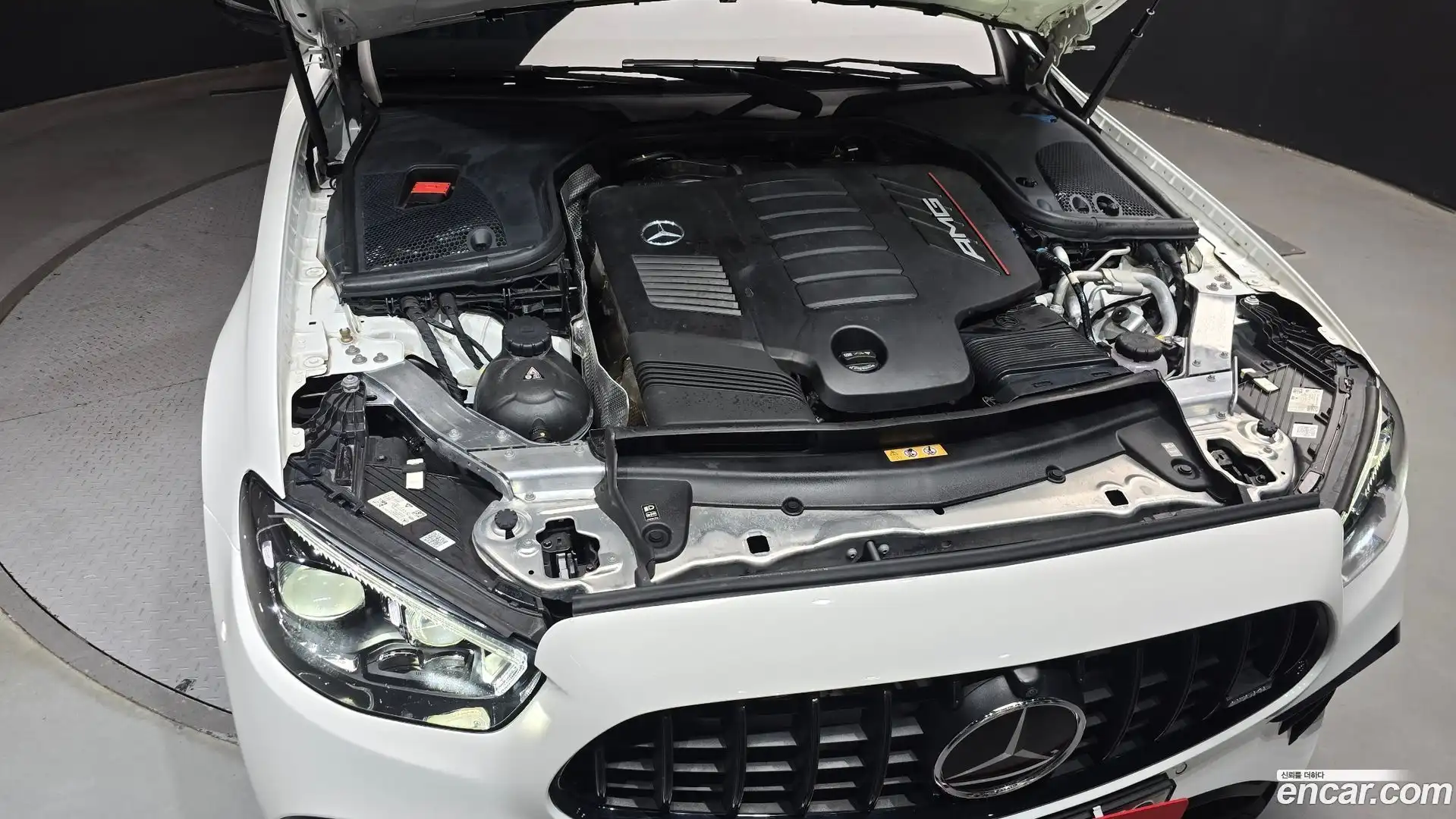 E-Class Mercedes-Benz 2022.11-OUTER-006