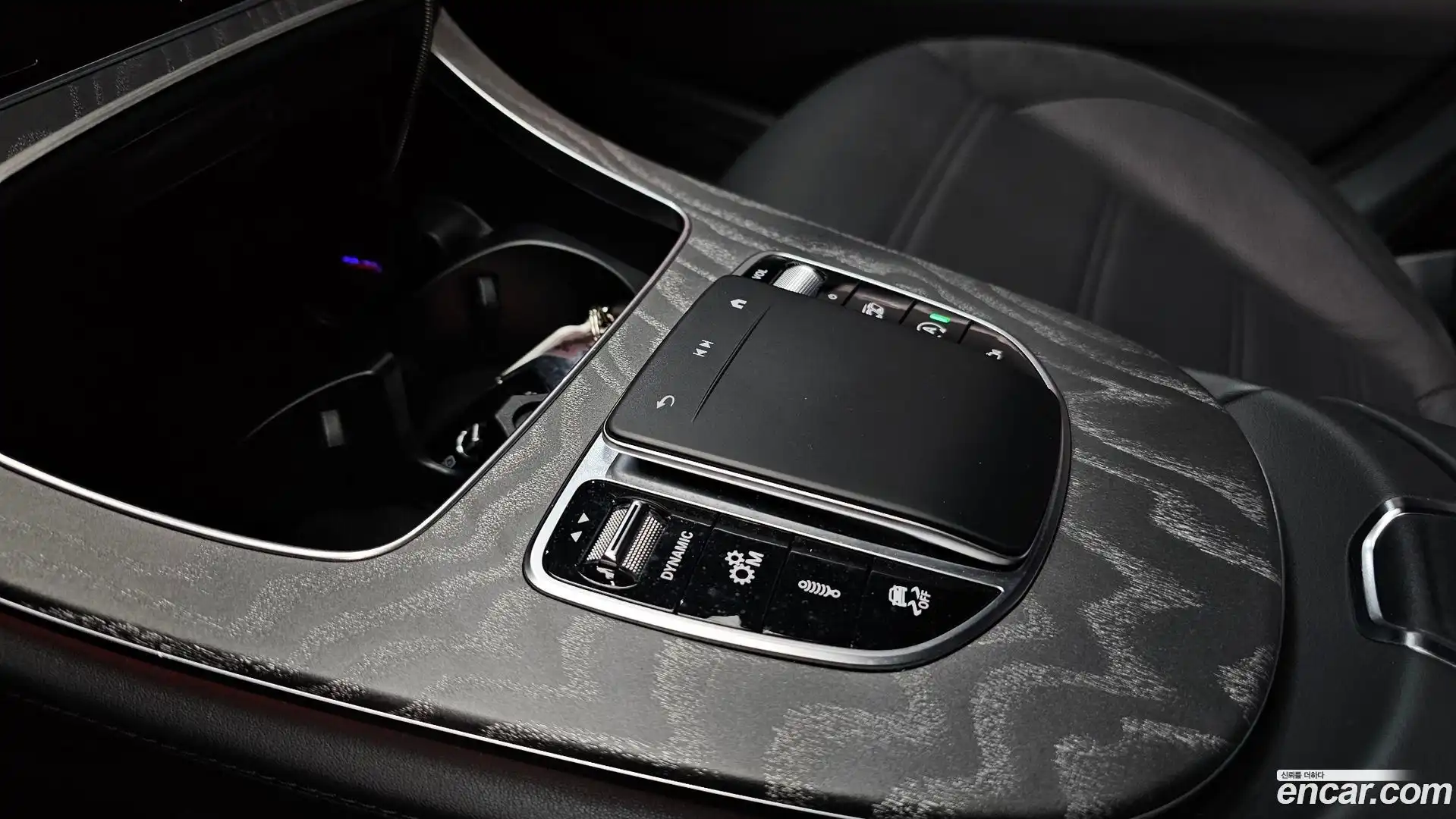E-Class Mercedes-Benz 2022.11-OPTION-024