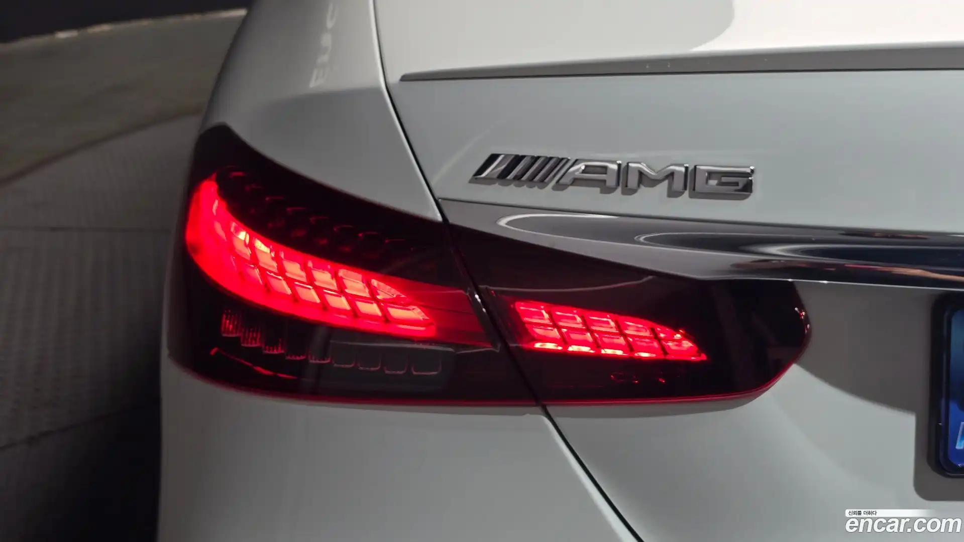 E-Class Mercedes-Benz 2022.11-OUTER-033