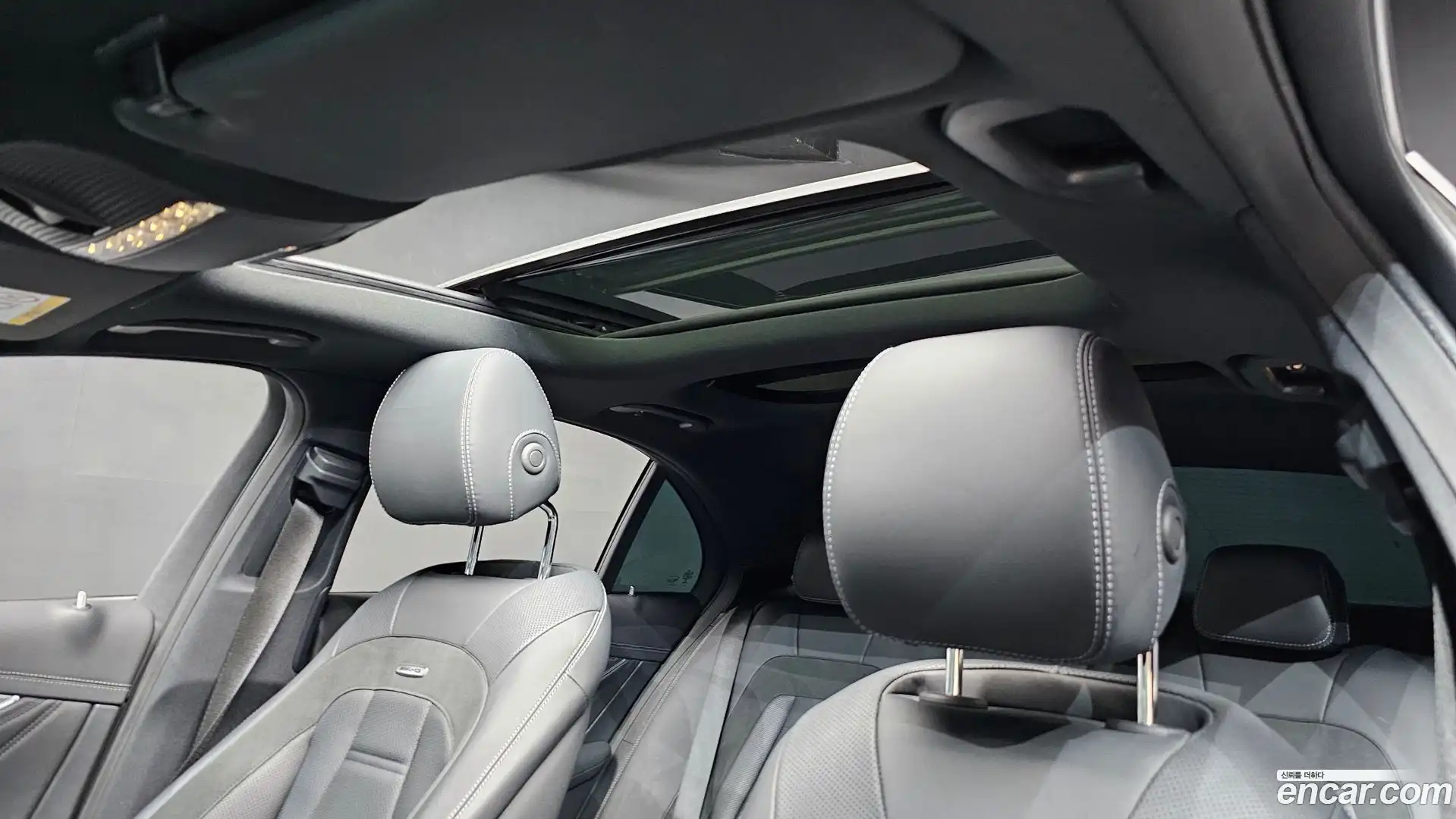E-Class Mercedes-Benz 2022.11-OPTION-045
