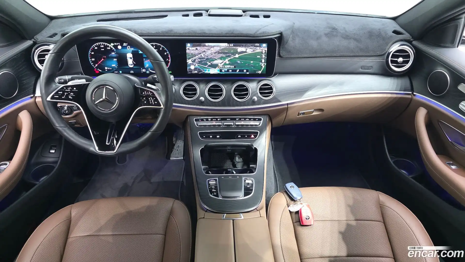 E-Class Mercedes-Benz 2022.9-INNER-007