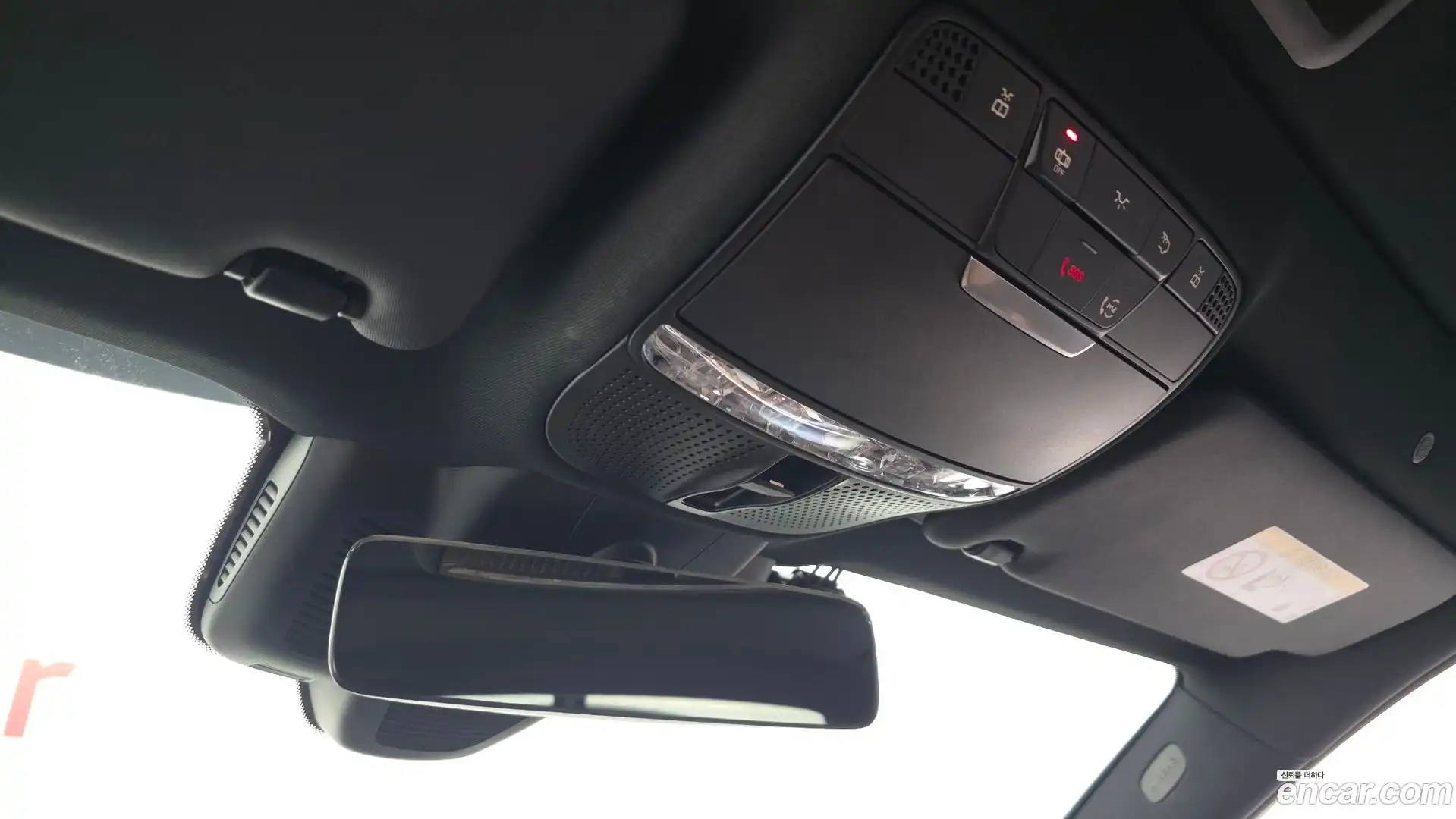 E-Class Mercedes-Benz 2022.9-OPTION-023