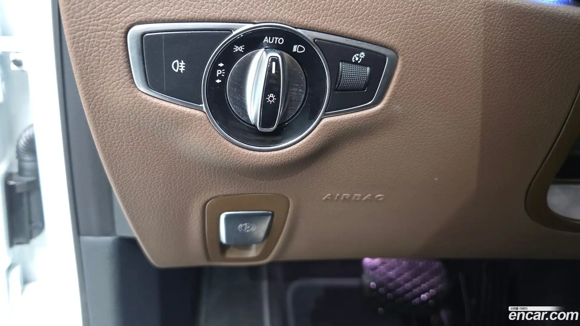 E-Class Mercedes-Benz 2022.9-OPTION-024