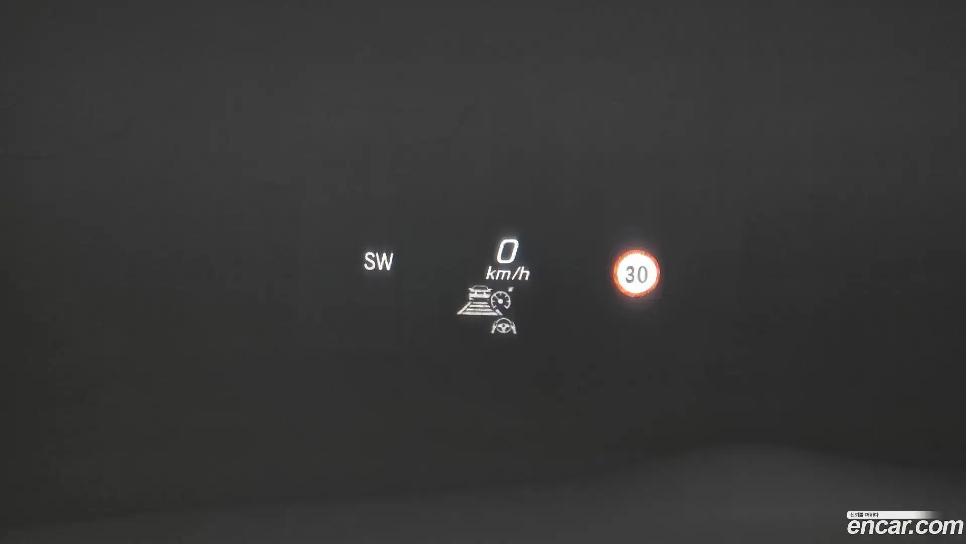 E-Class Mercedes-Benz 2022.9-OPTION-044