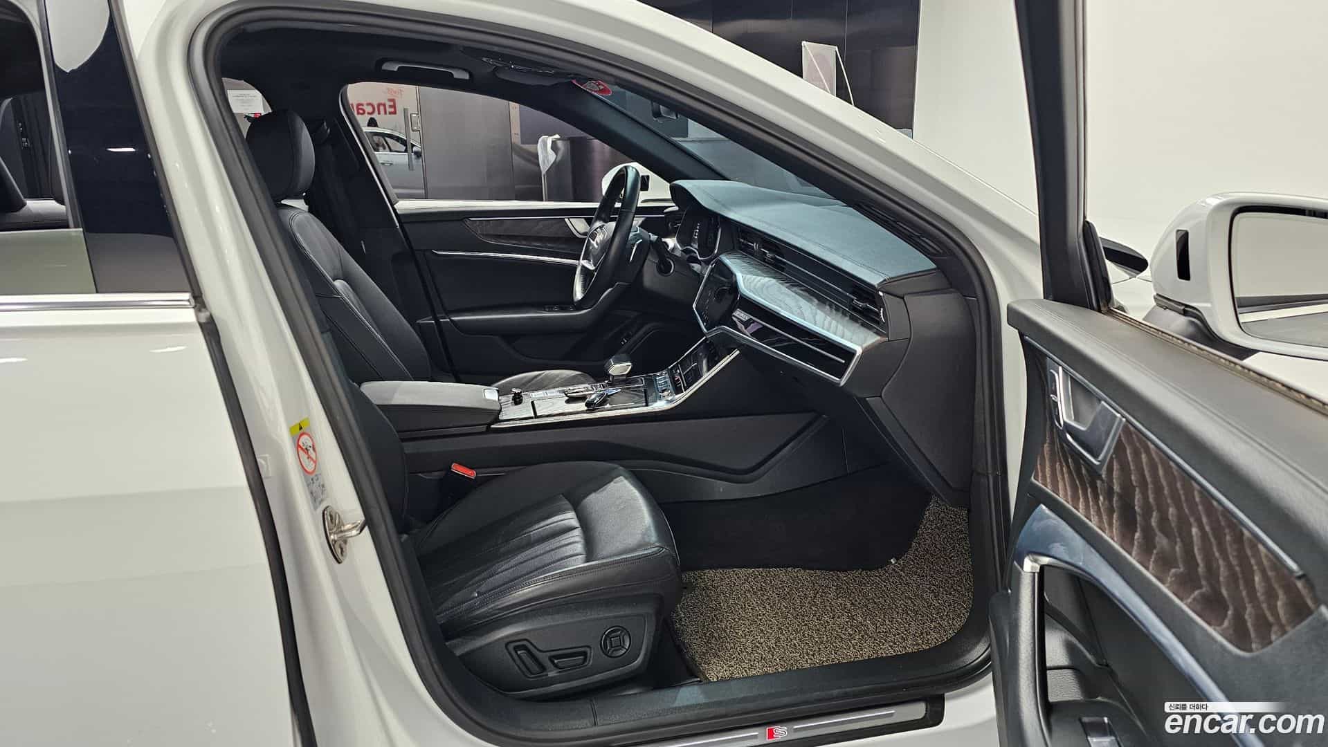 A6 Audi 2022.2-INNER-036