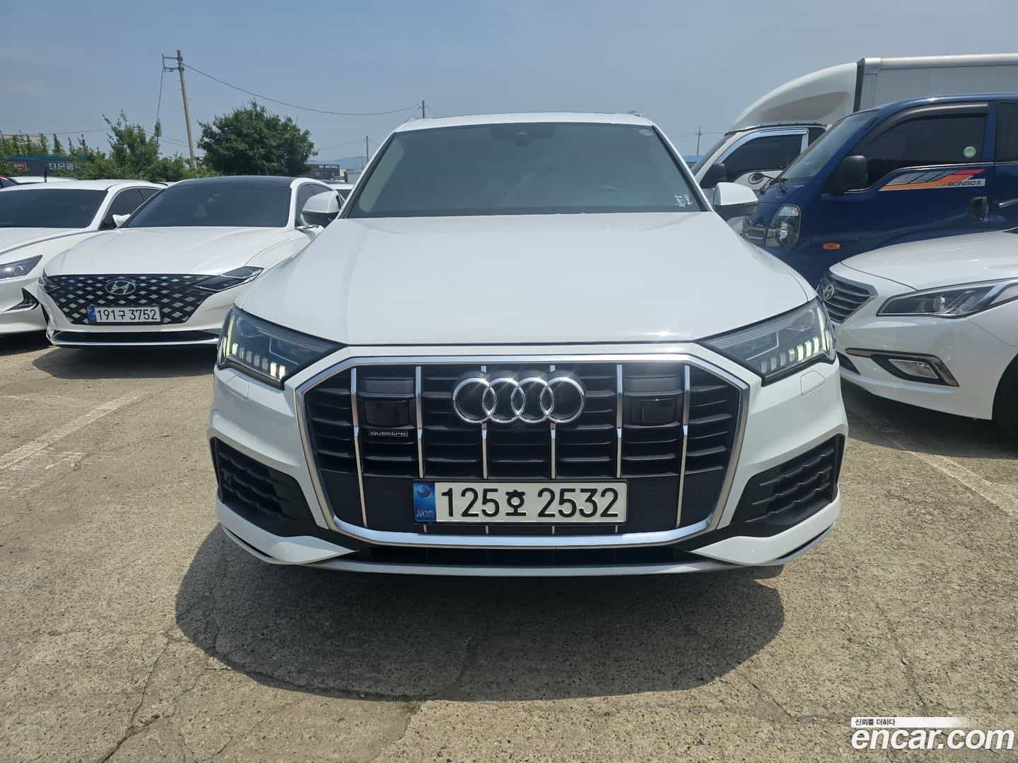 Q7 Audi 2021.9-OUTER-001