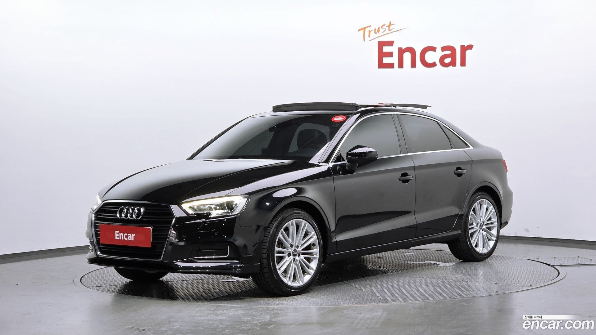 Main__Slider__Photo:A3 Audi 2018.8-0