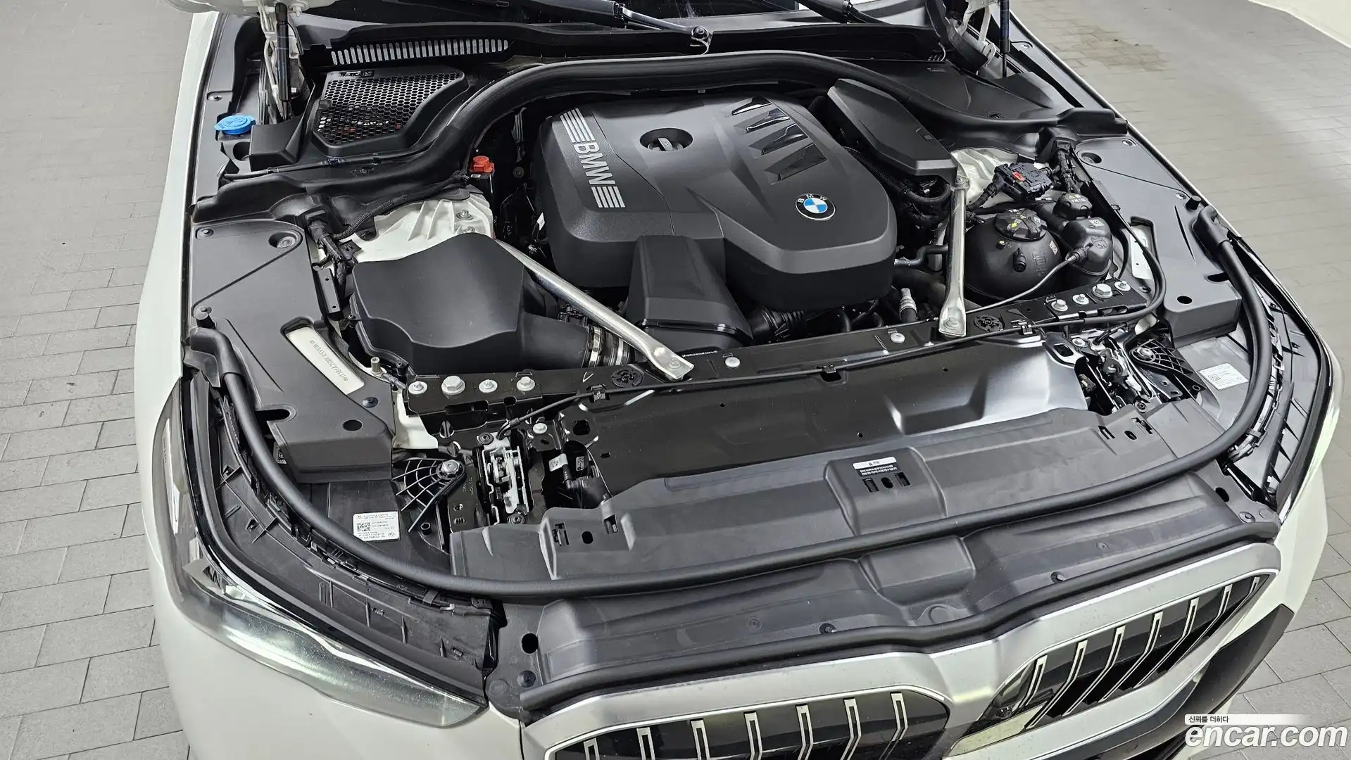 5-Series BMW 2025.8-OUTER-006