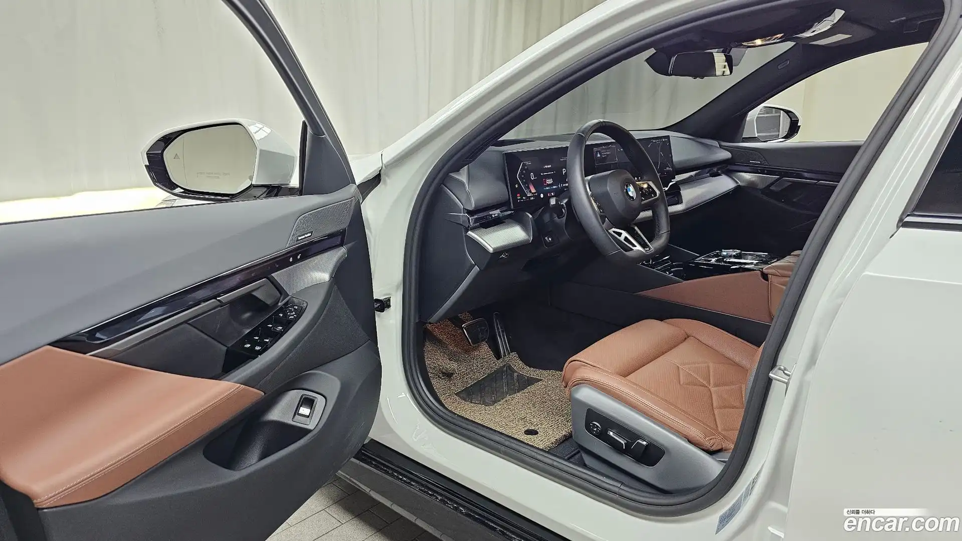 5-Series BMW 2025.8-INNER-010