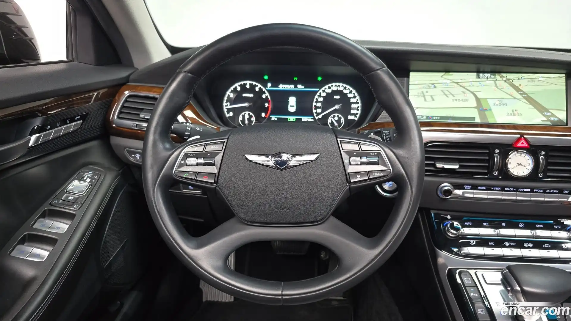 EQ900 Genesis 2016.5-OPTION-017