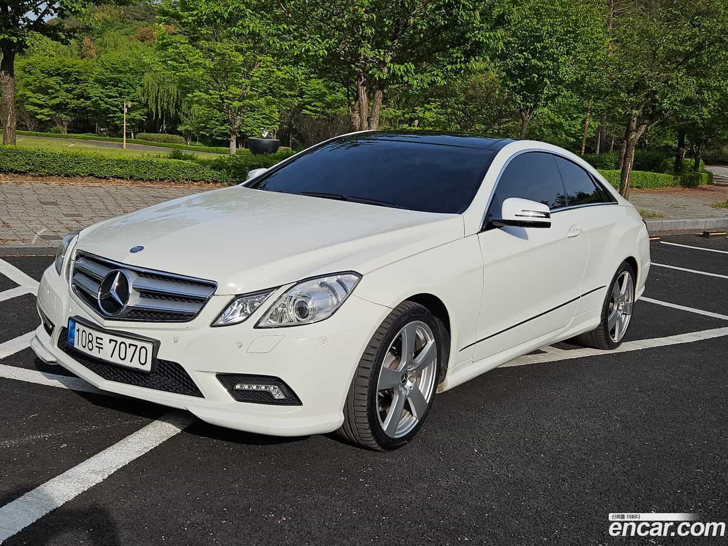 E-Class Mercedes-Benz 2011.7-OUTER-002