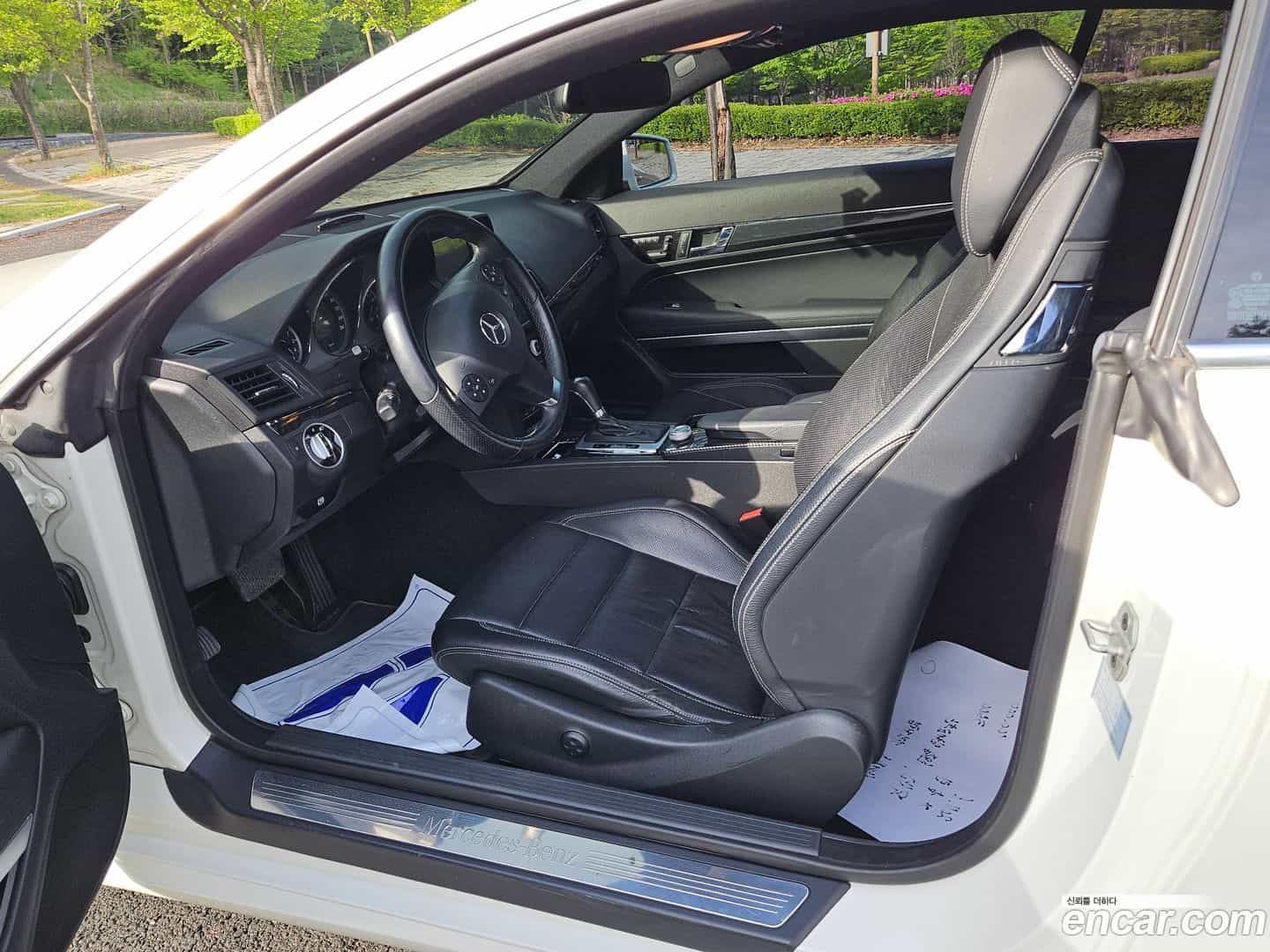 E-Class Mercedes-Benz 2011.7-OPTION-021