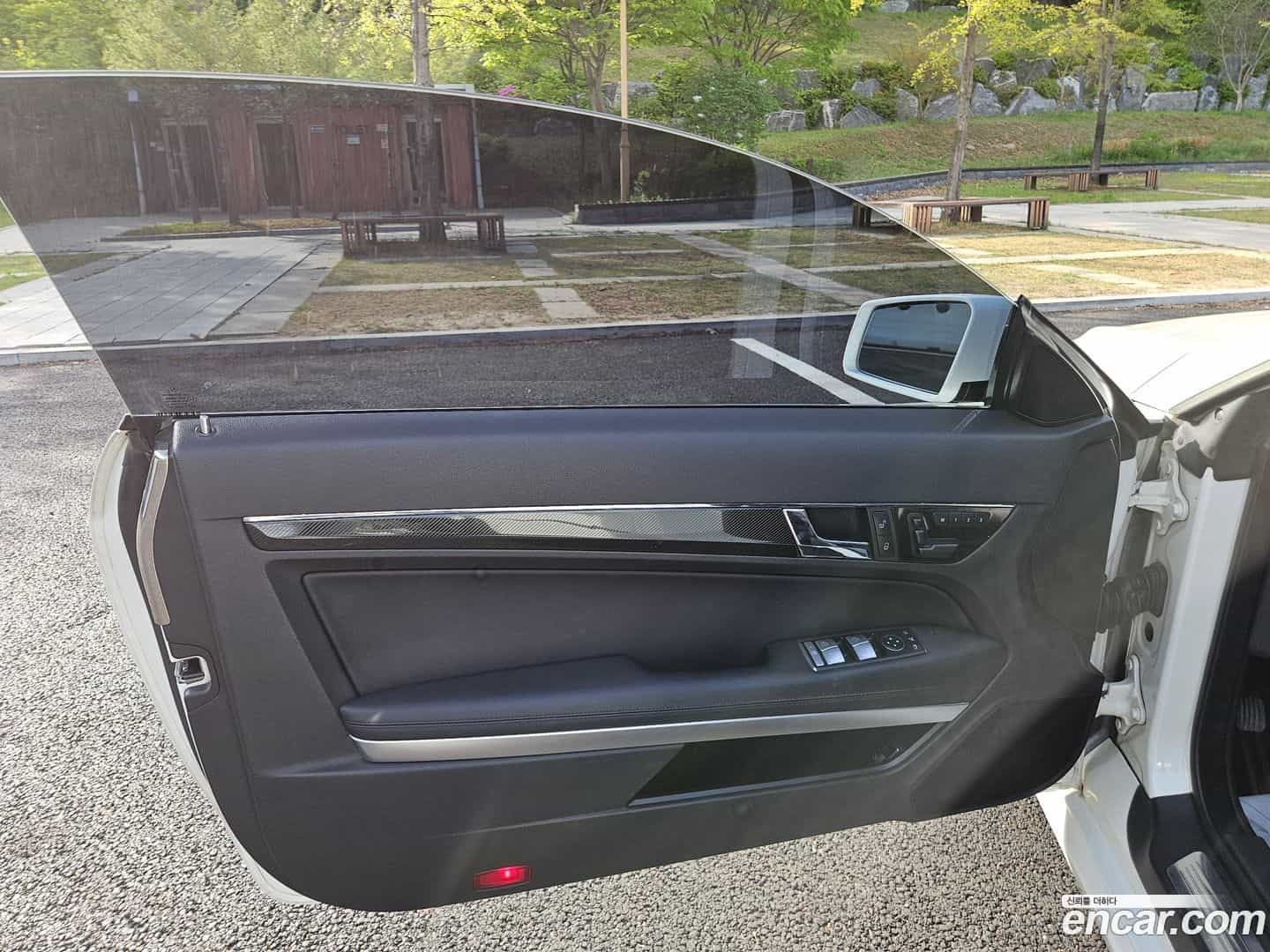 E-Class Mercedes-Benz 2011.7-OPTION-022