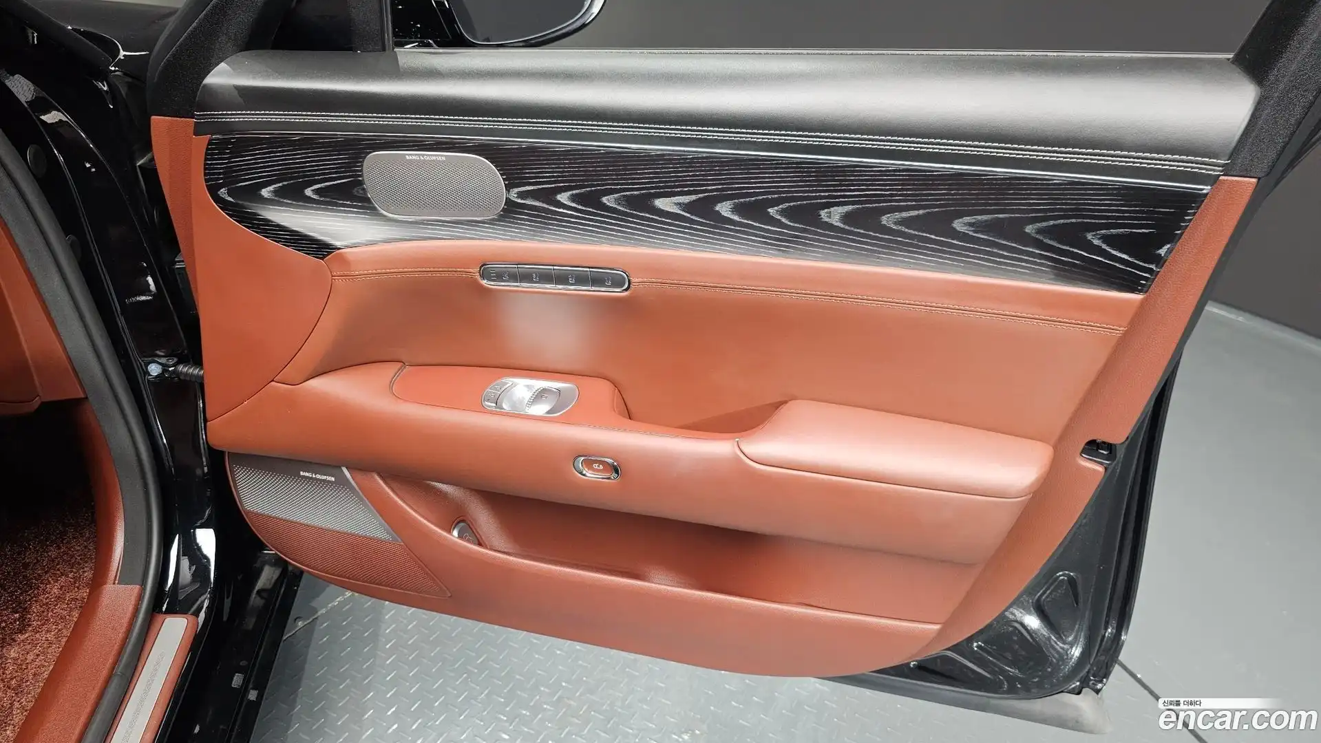 G90 Genesis 2023.5-INNER-034