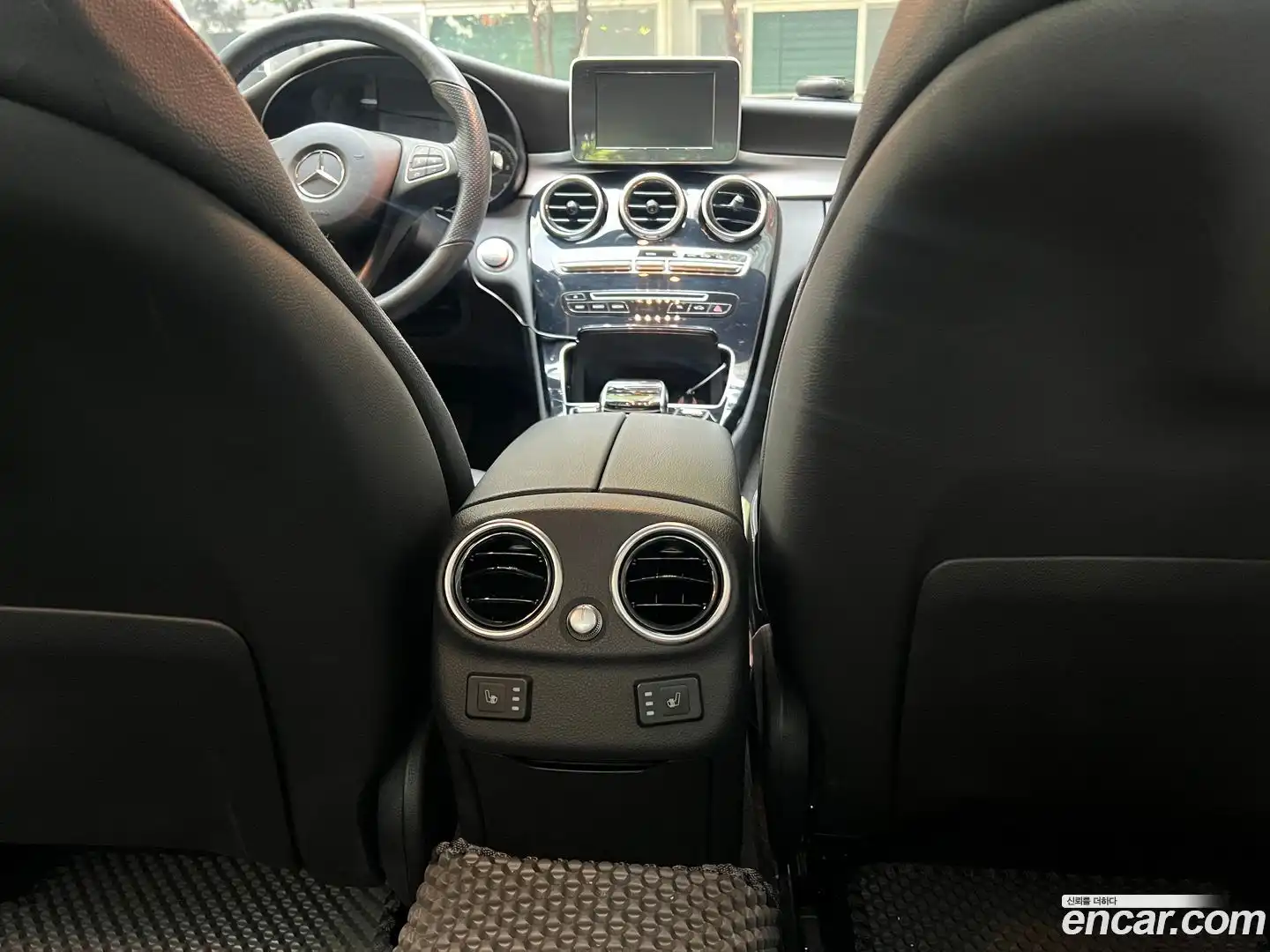 C-Class Mercedes-Benz 2017.2-OUTER-006