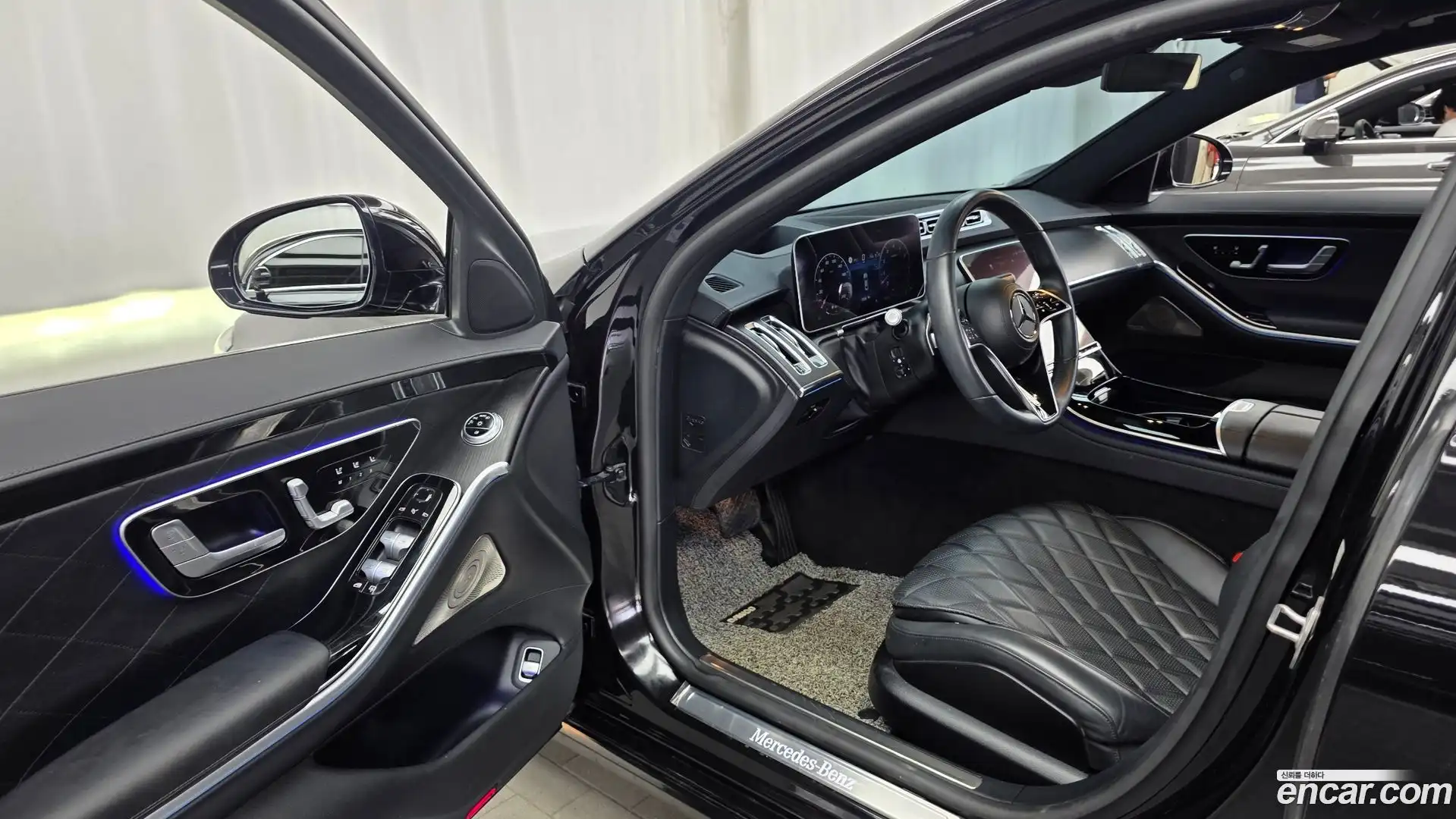 S-Class Mercedes-Benz 2023.6-INNER-010