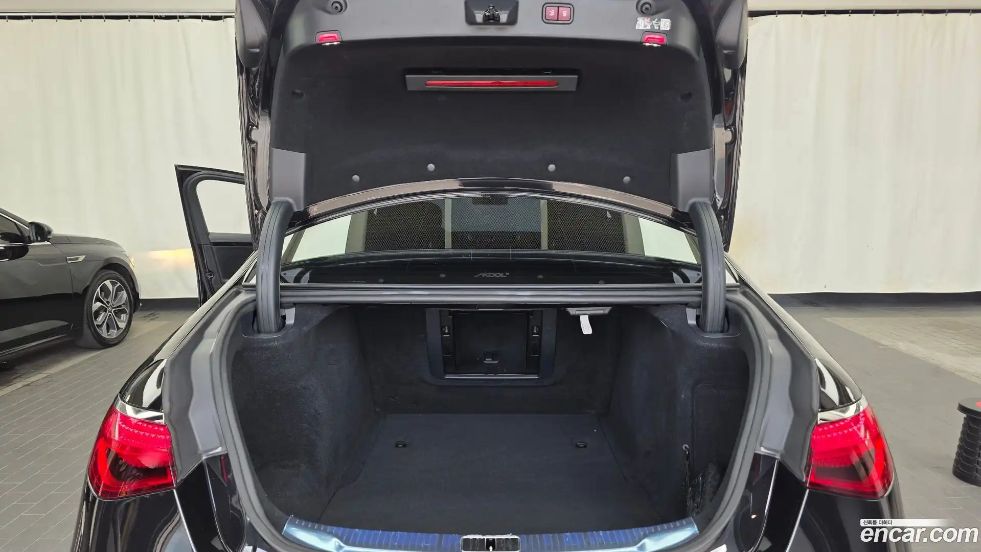S-Class Mercedes-Benz 2023.6-OPTION-024