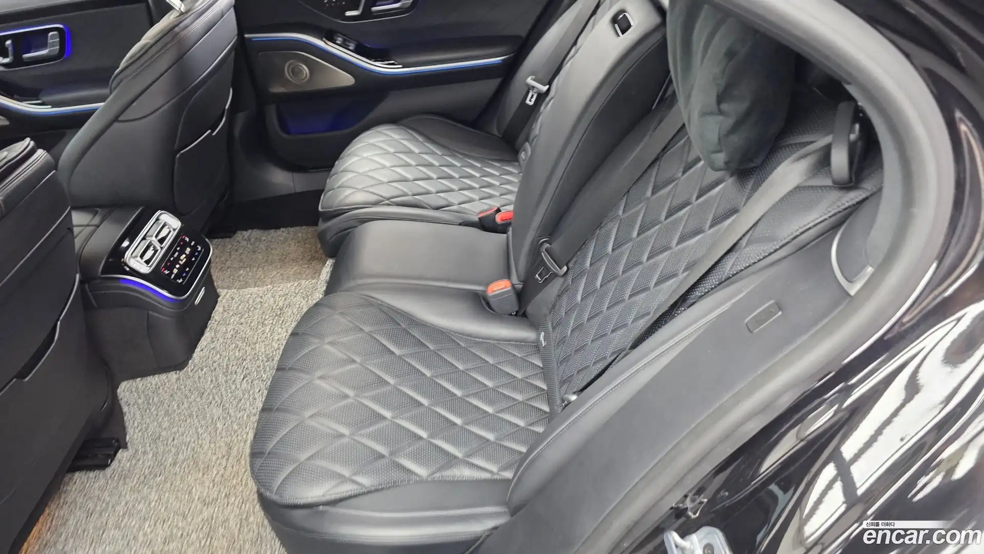 S-Class Mercedes-Benz 2023.6-INNER-036