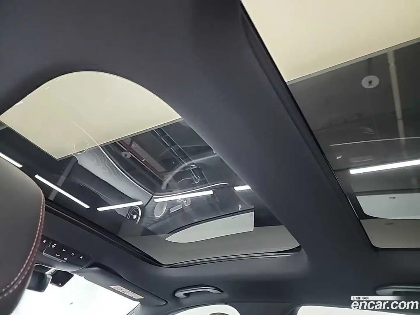 E-Class Mercedes-Benz 2022.10-OPTION-019