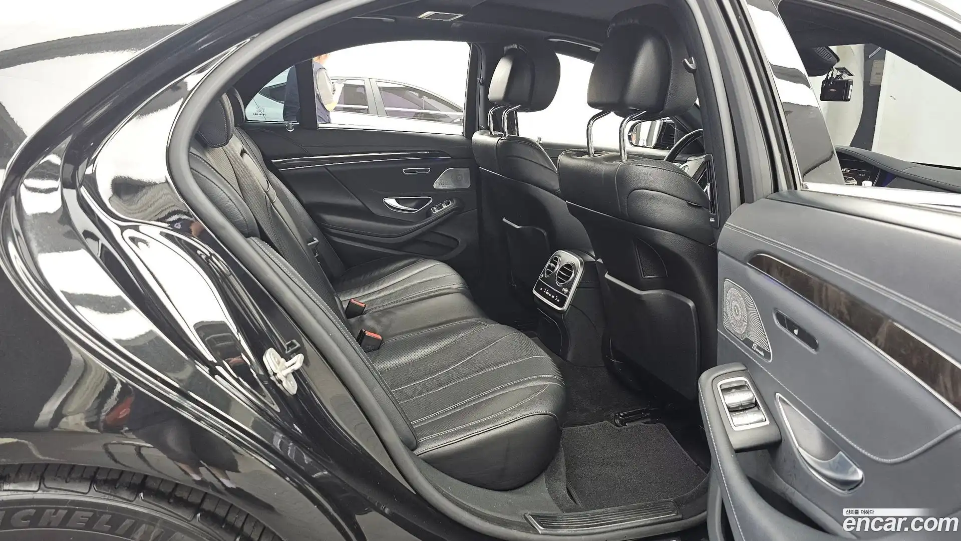S-Class Mercedes-Benz 2015.9-OPTION-016