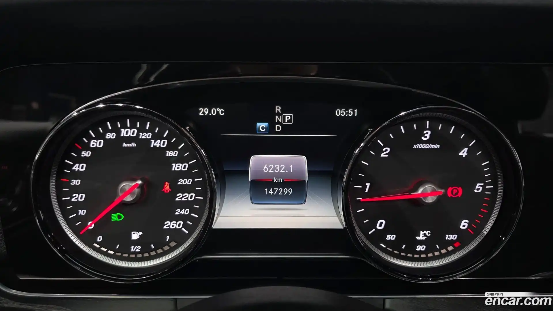 E-Class Mercedes-Benz 2018.0-INNER-008