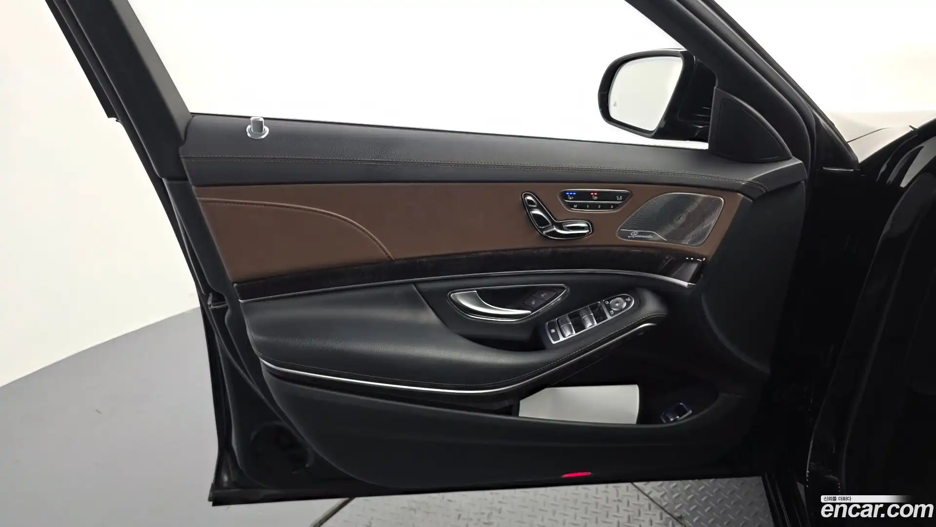 S-Class Mercedes-Benz 2019.1-INNER-034