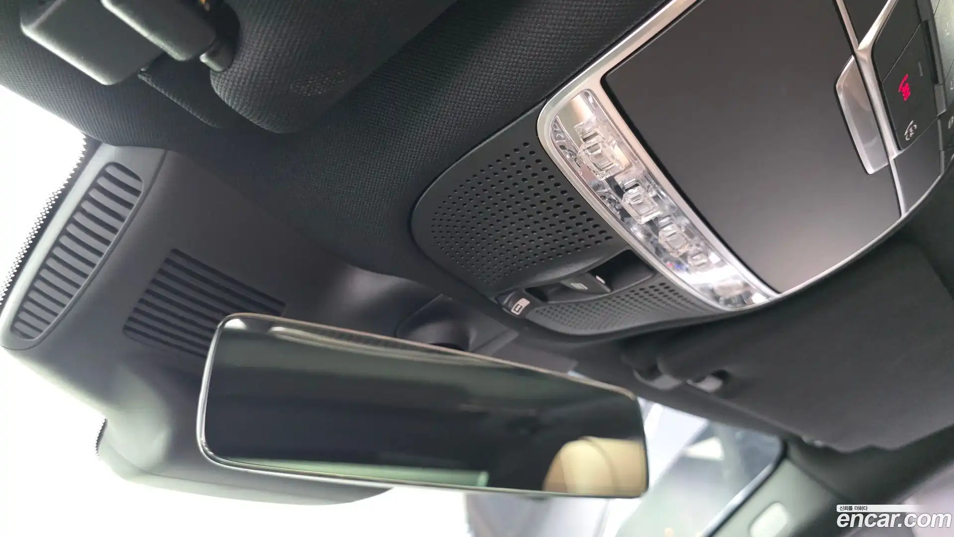 S-Class Mercedes-Benz 2019.1-OPTION-040