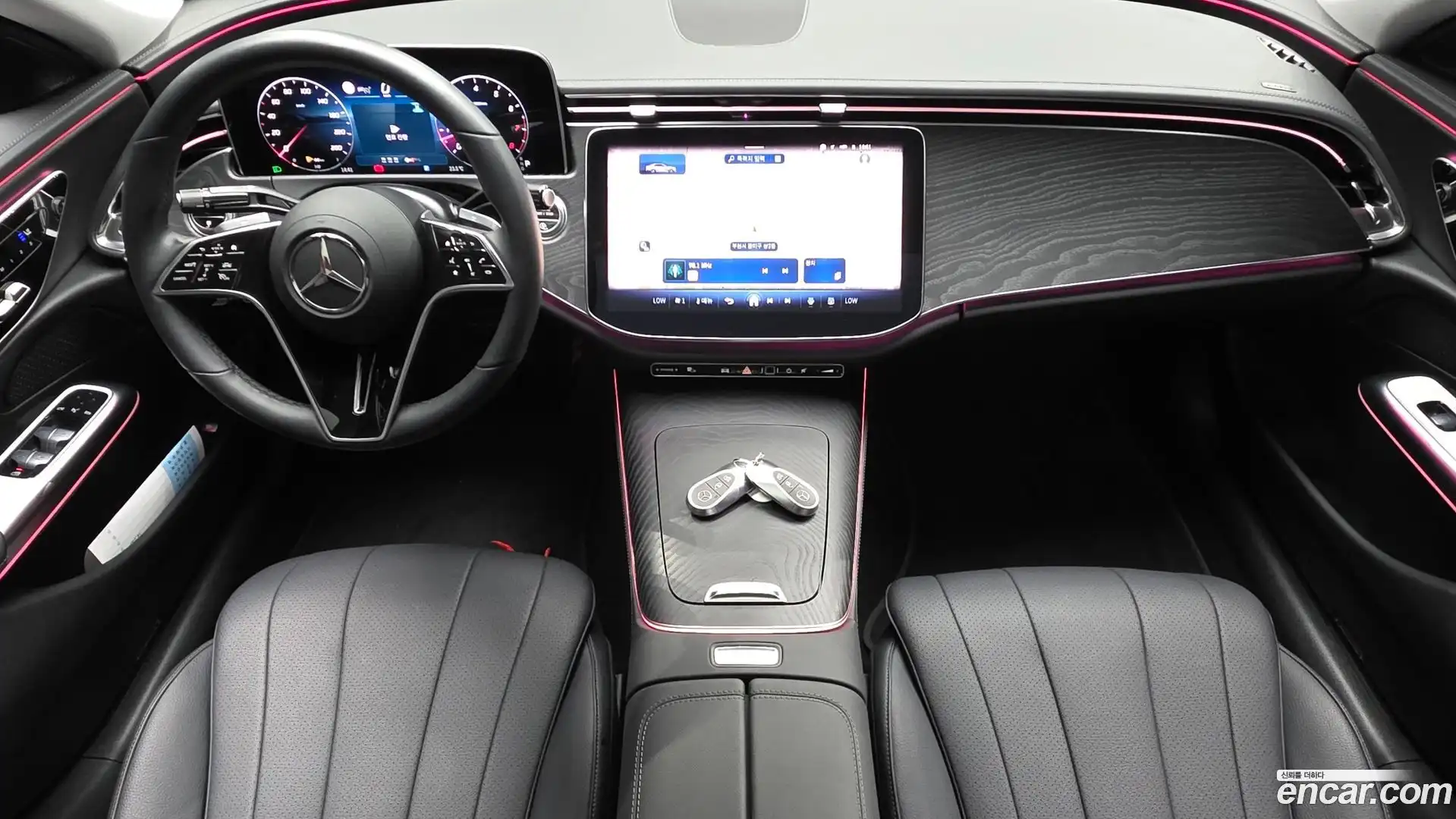 E-Class Mercedes-Benz 2025.8-INNER-007