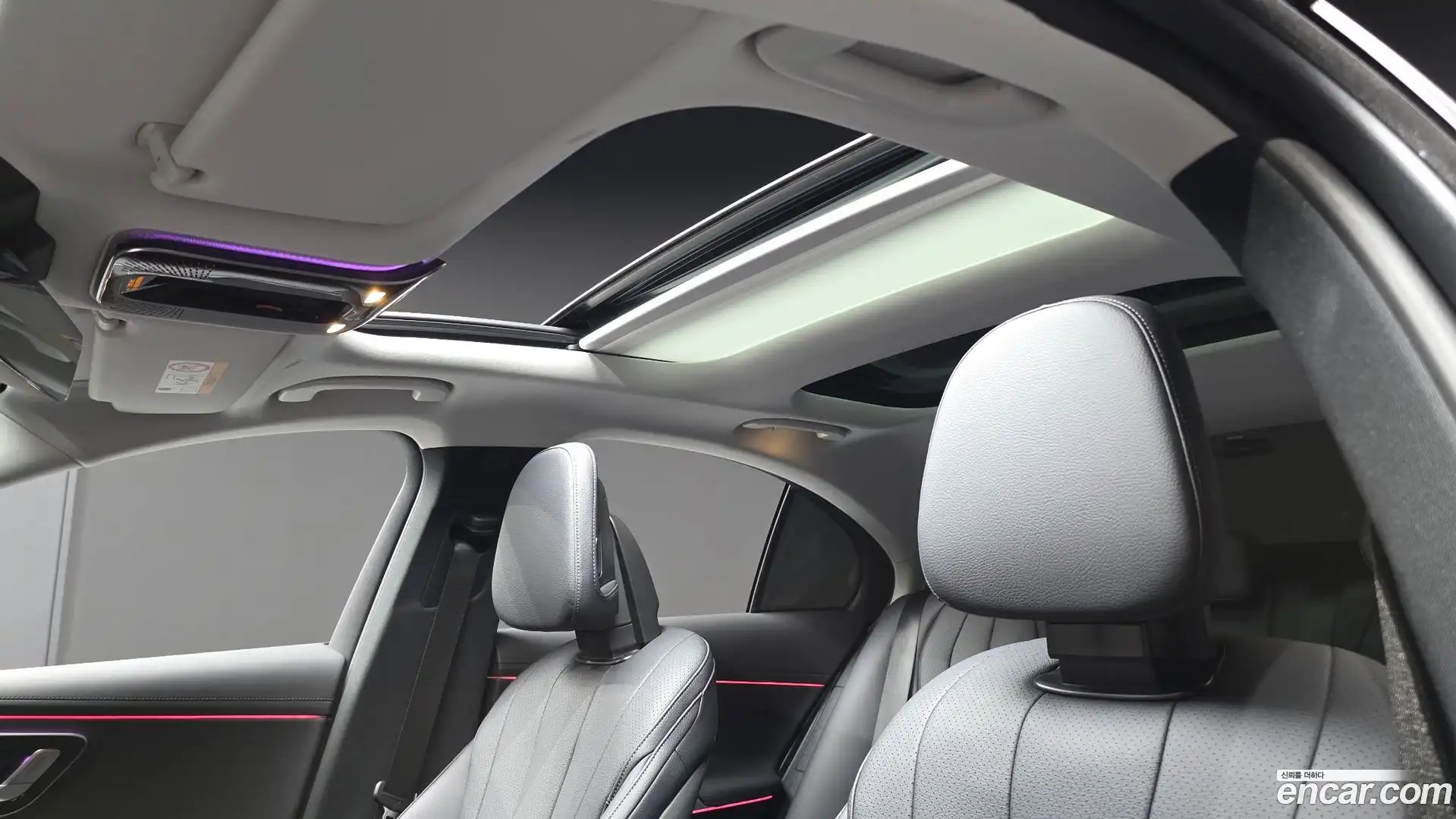 E-Class Mercedes-Benz 2025.8-OPTION-041
