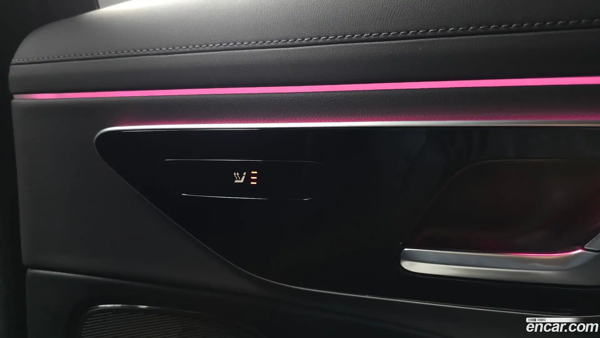 E-Class Mercedes-Benz 2025.8-OPTION-045