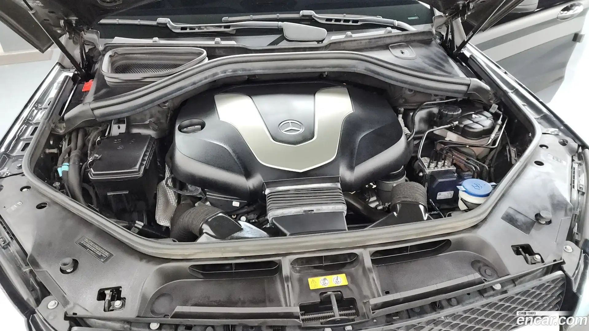 GLE-Class Mercedes-Benz 2018.4-OUTER-006