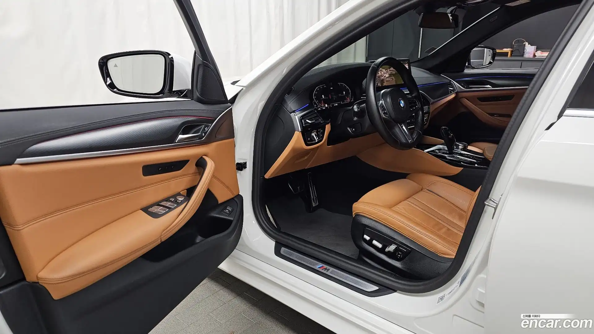 5-Series BMW 2023.2-INNER-010