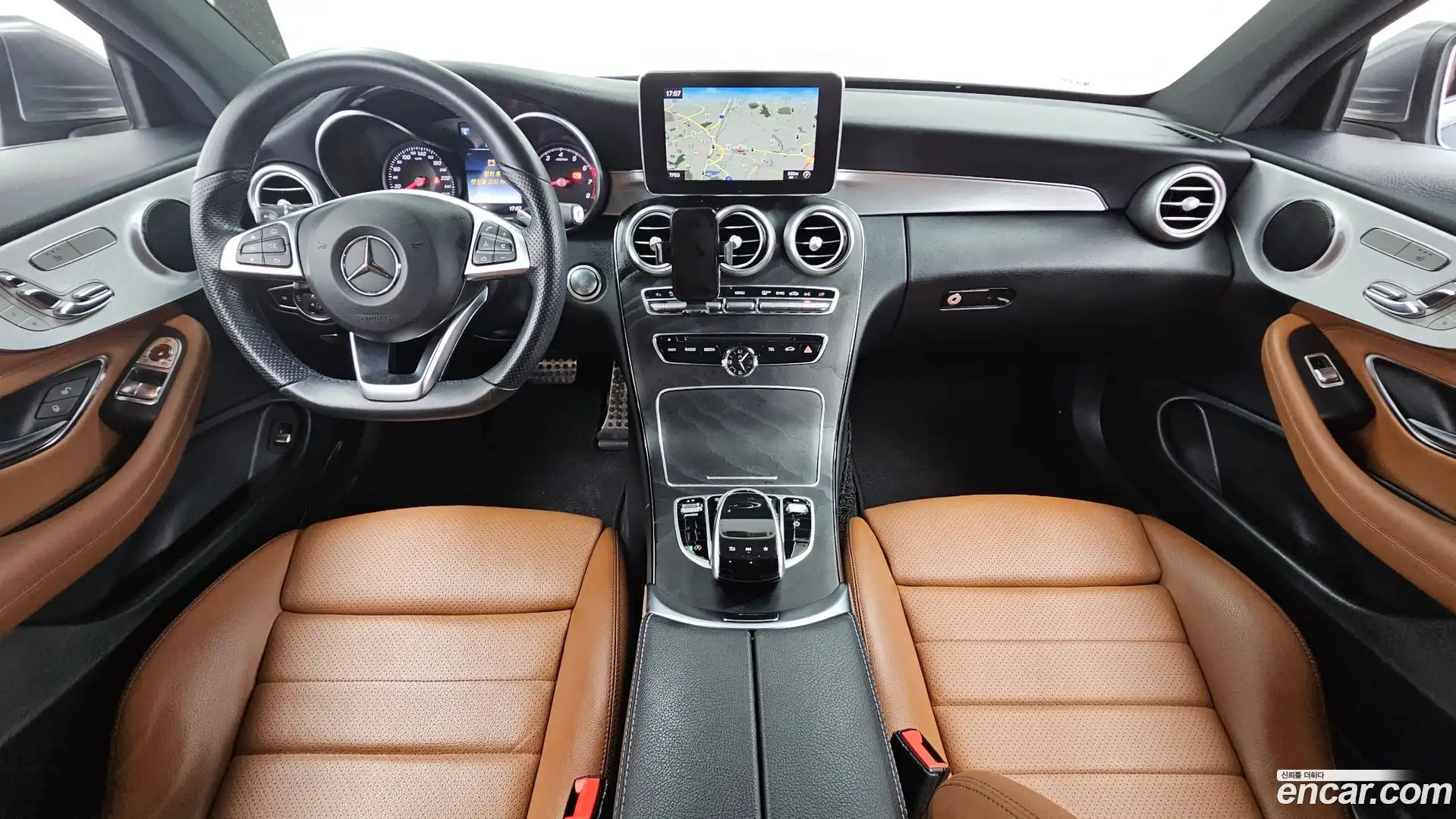 C-Class Mercedes-Benz 2018.5-INNER-007