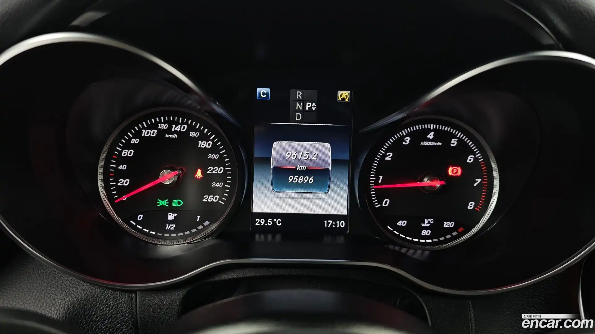 C-Class Mercedes-Benz 2018.5-INNER-008