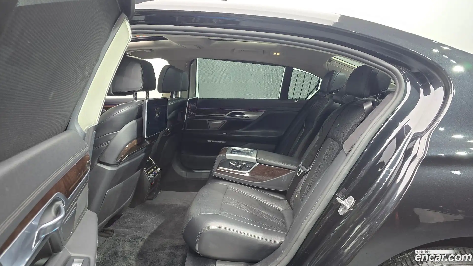 7-Series BMW 2016.10-OPTION-015