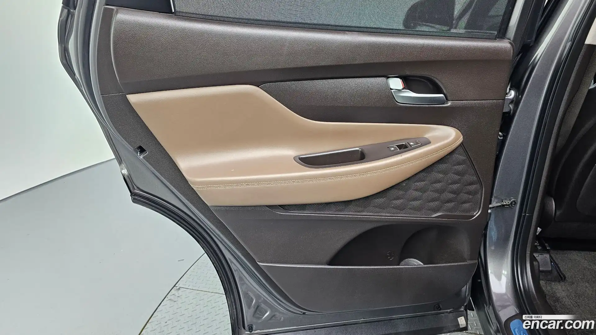 Santafe Hyundai 2019.5-INNER-035