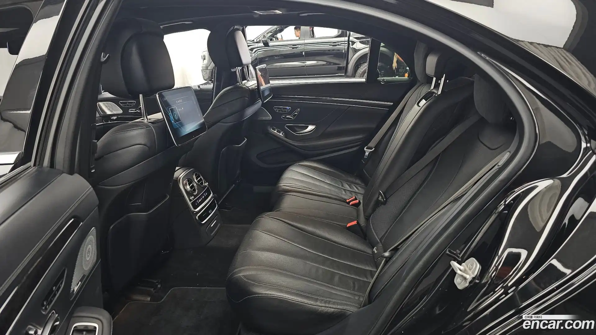 S-Class Mercedes-Benz 2018.3-INNER-036