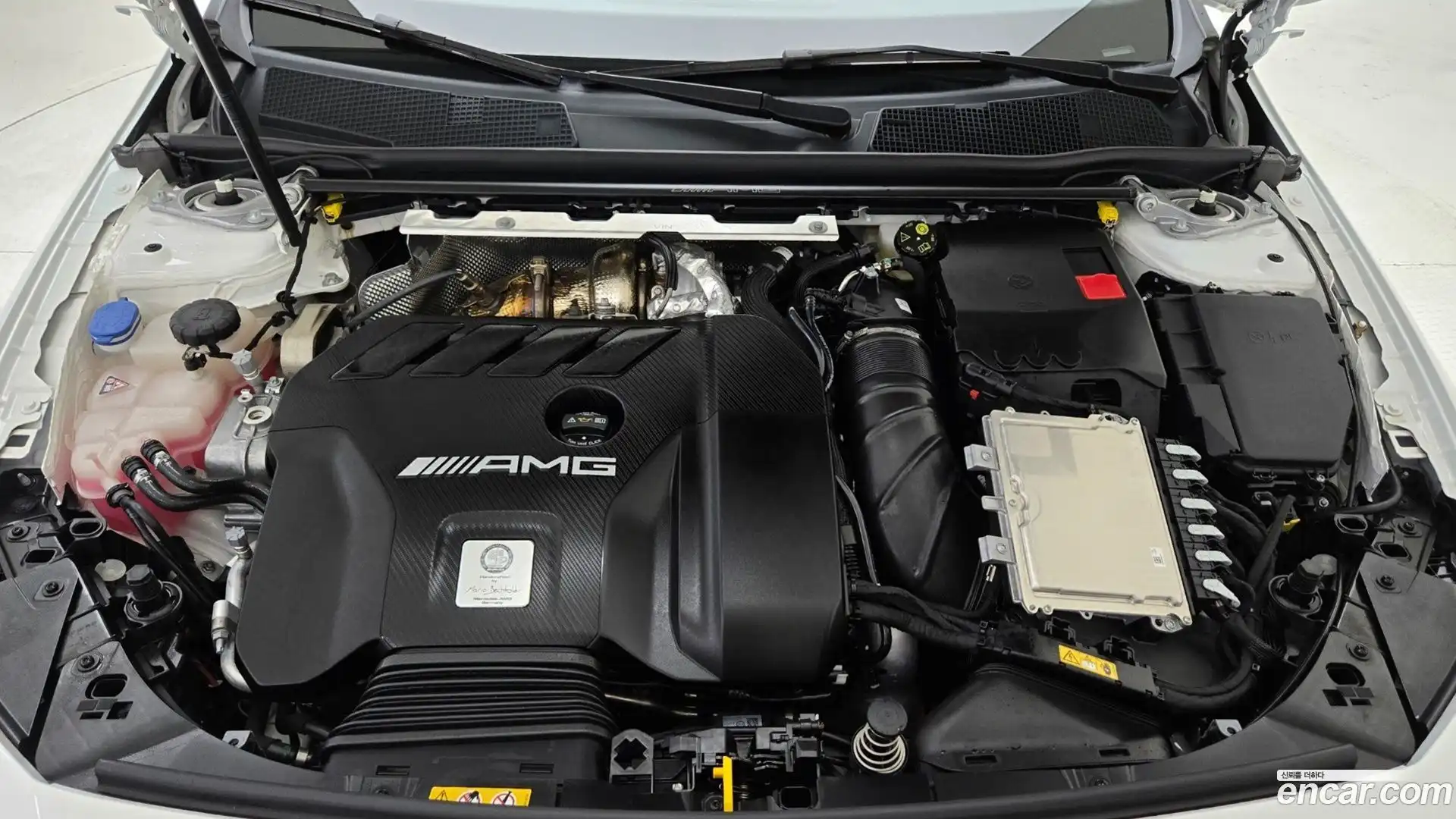 A-Class Mercedes-Benz 2025.8-OUTER-006