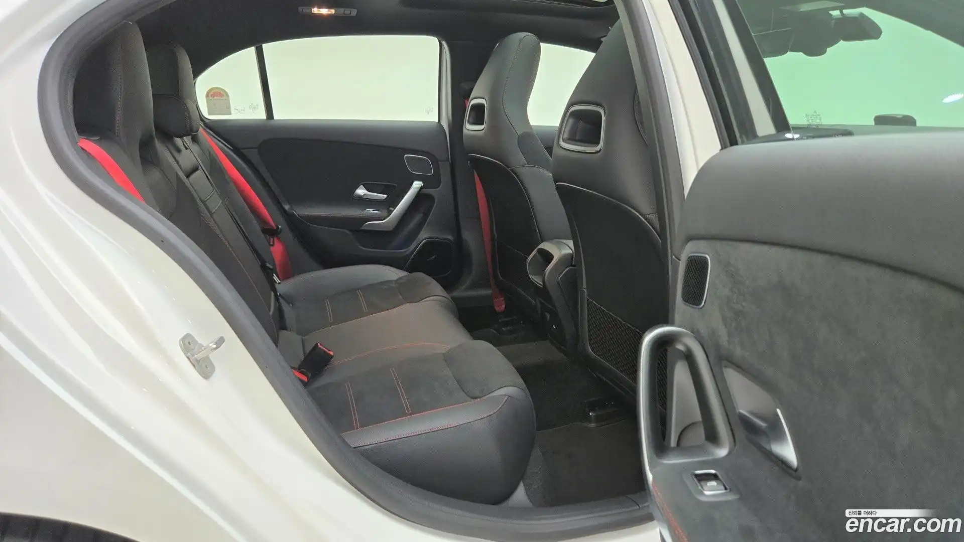 A-Class Mercedes-Benz 2025.8-INNER-010