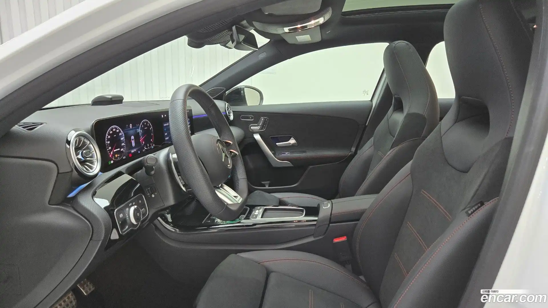 A-Class Mercedes-Benz 2025.8-OPTION-018