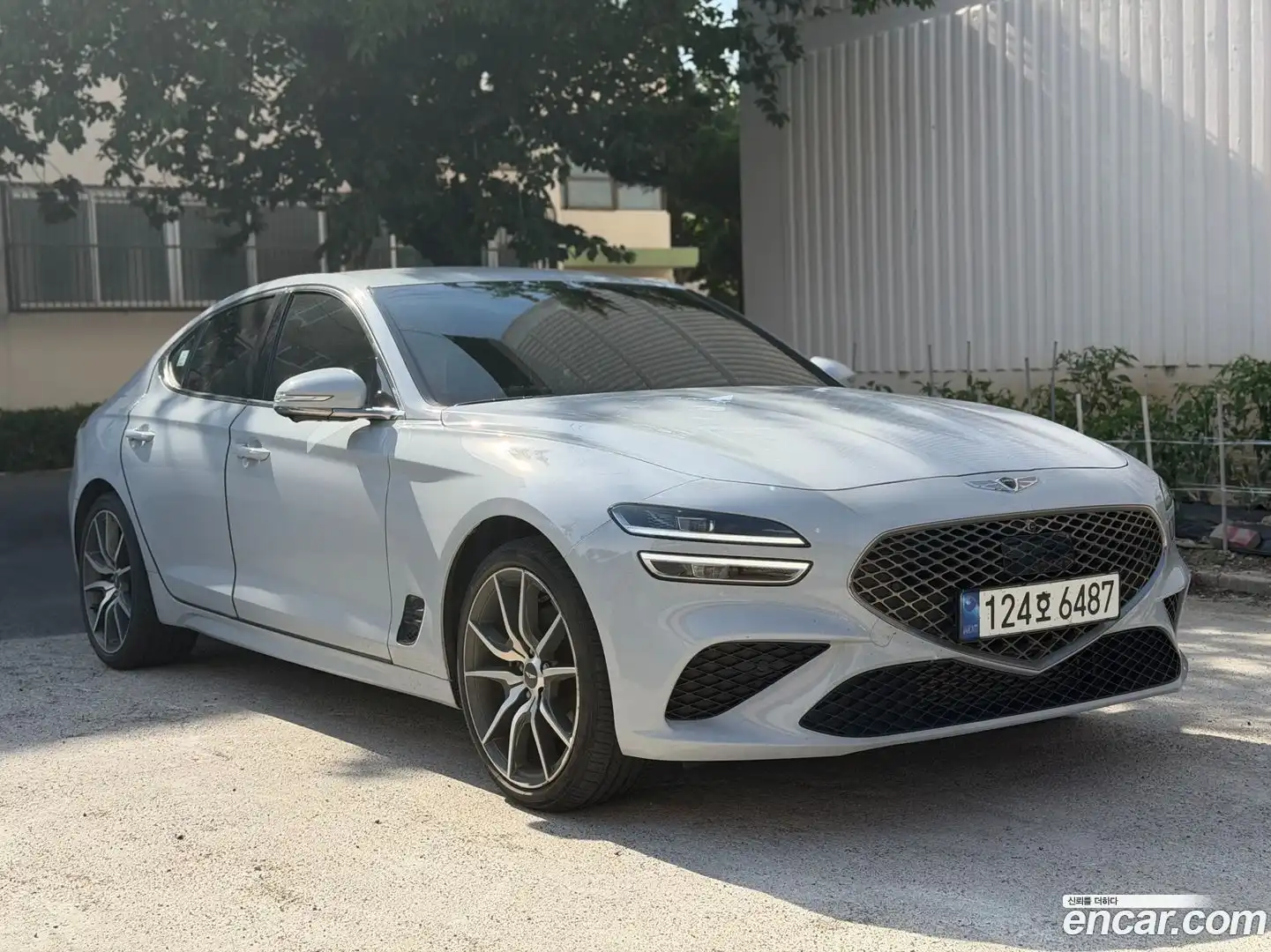 G70 Genesis 2022.9-OUTER-003