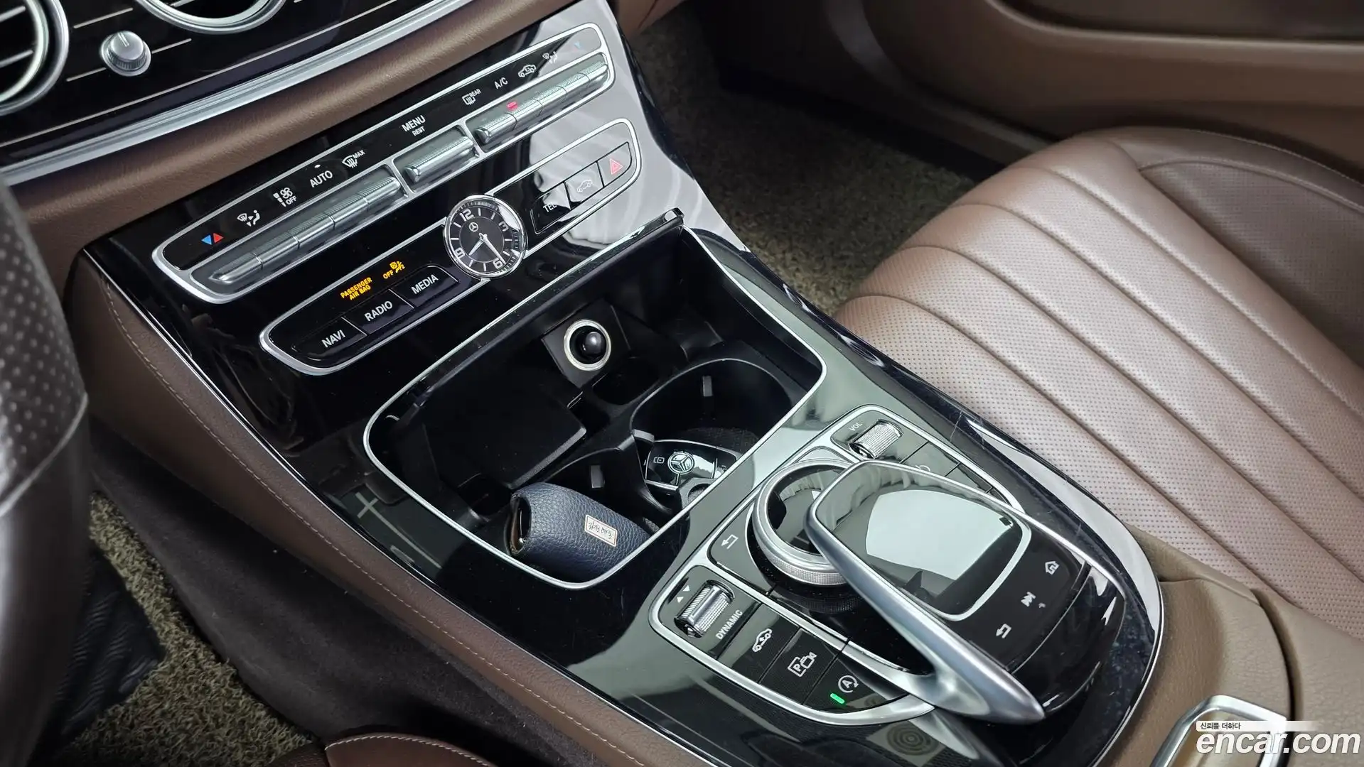 E-Class Mercedes-Benz 2017.1-INNER-009
