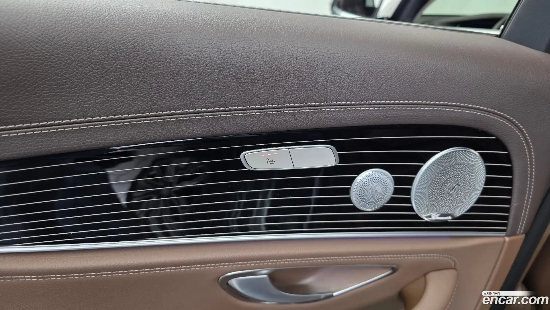 E-Class Mercedes-Benz 2017.1-OPTION-023