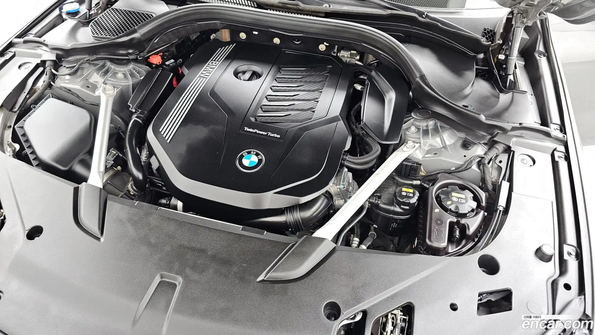 Gran Turismo BMW 2022.9-OUTER-006