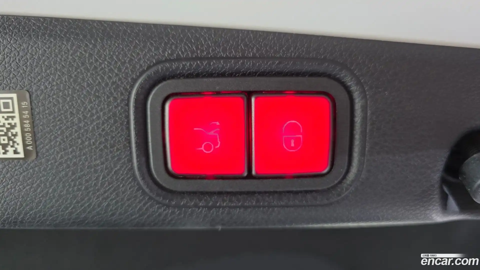E-Class Mercedes-Benz 2022.11-OPTION-024