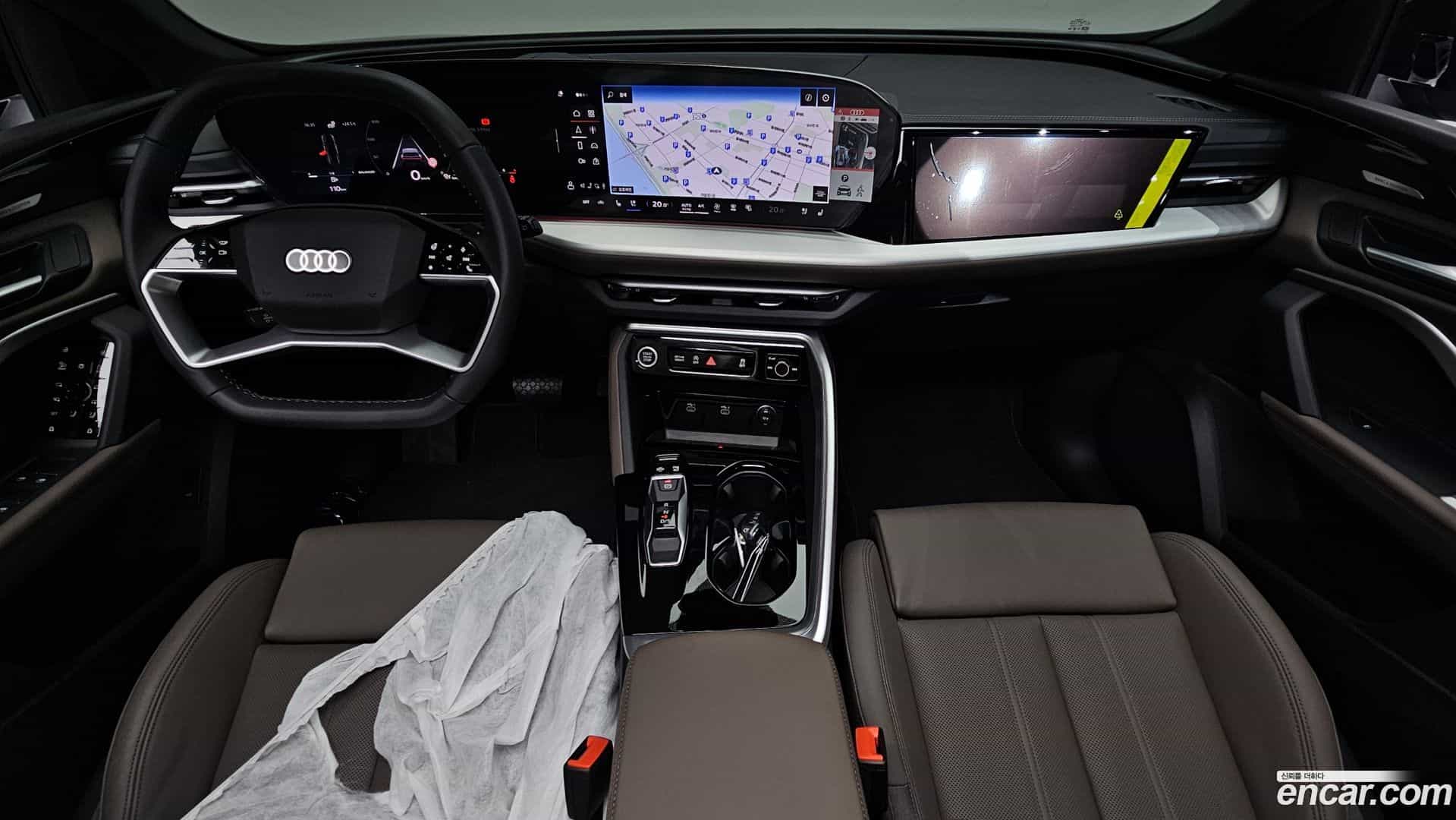 Q5 Audi 2025.11-INNER-007